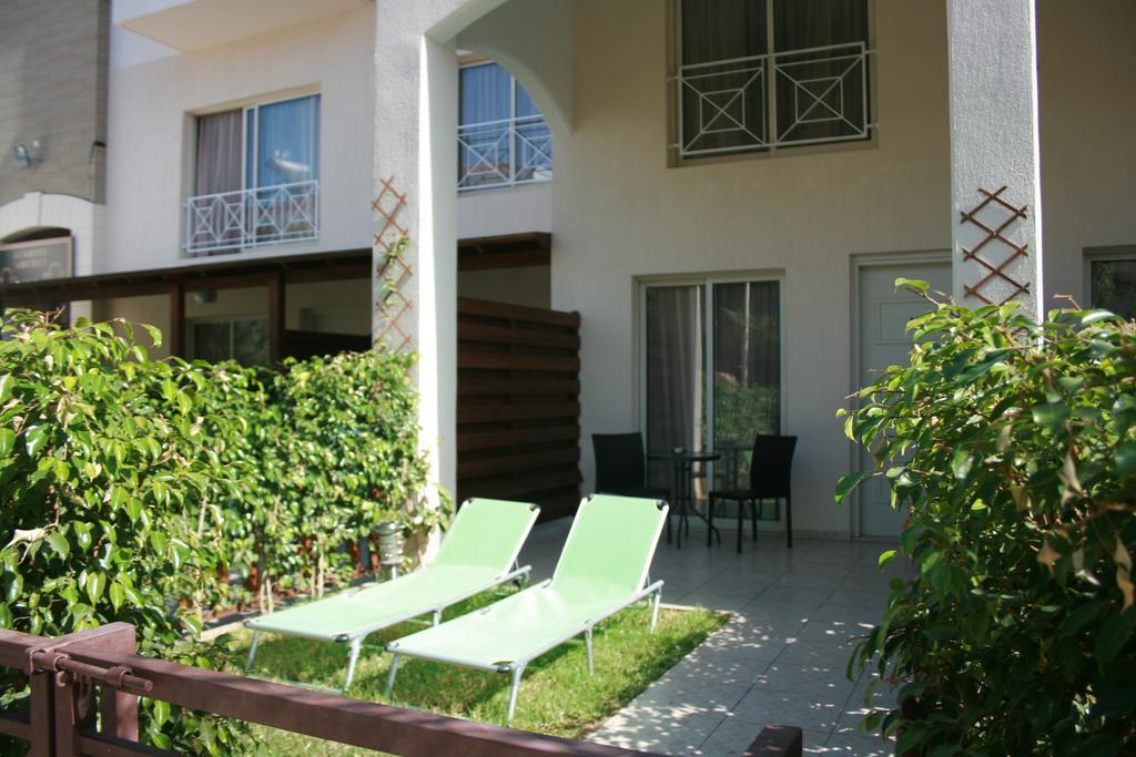 Sunrise Arches Apartments Limasol Oda fotoğraf