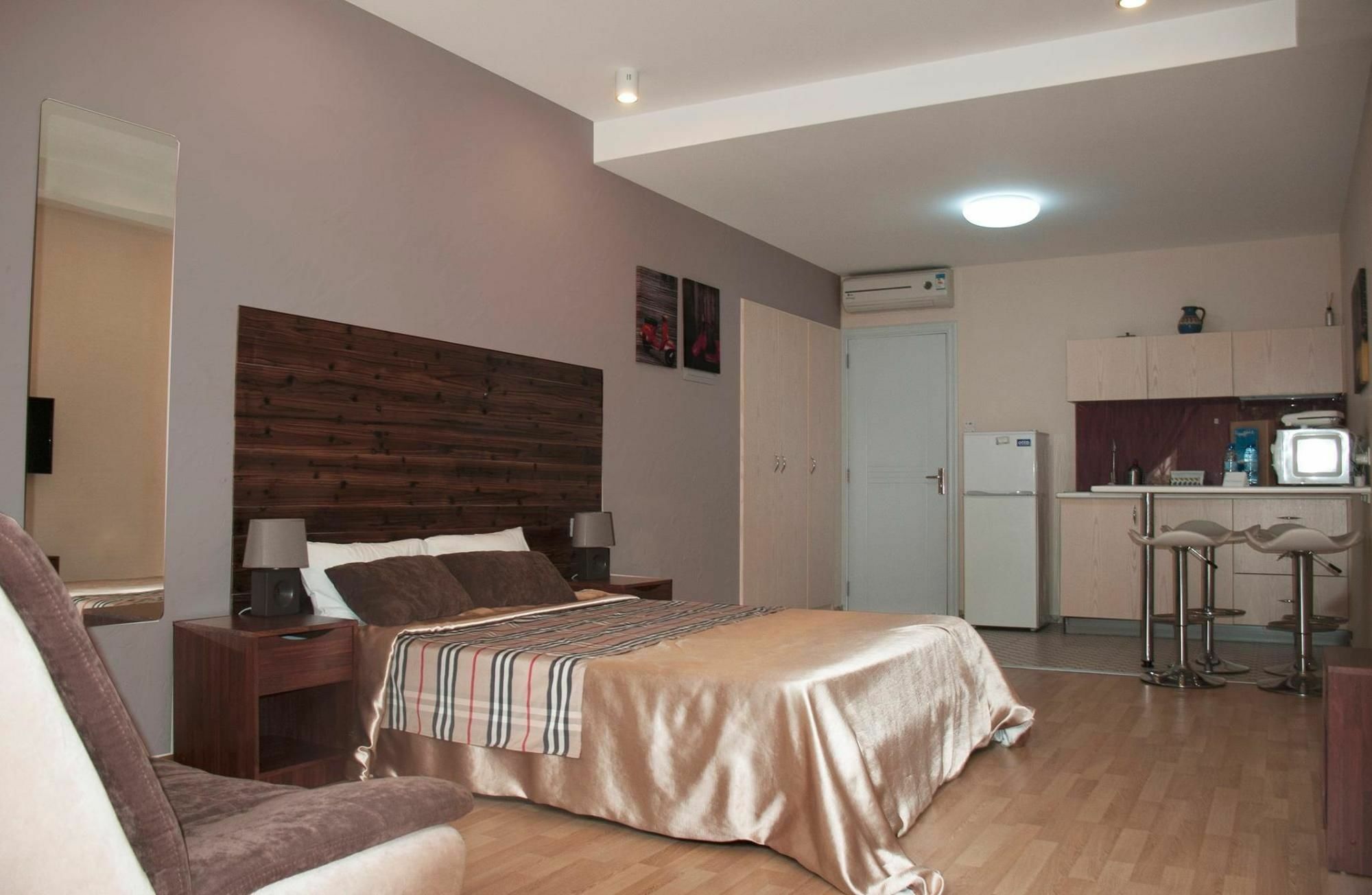 Sunrise Arches Apartments Limasol Dış mekan fotoğraf